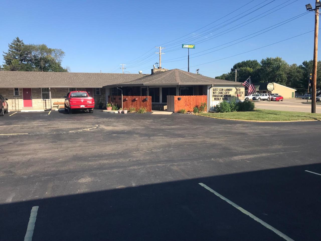 Cooper Motel Tuscola Extérieur photo